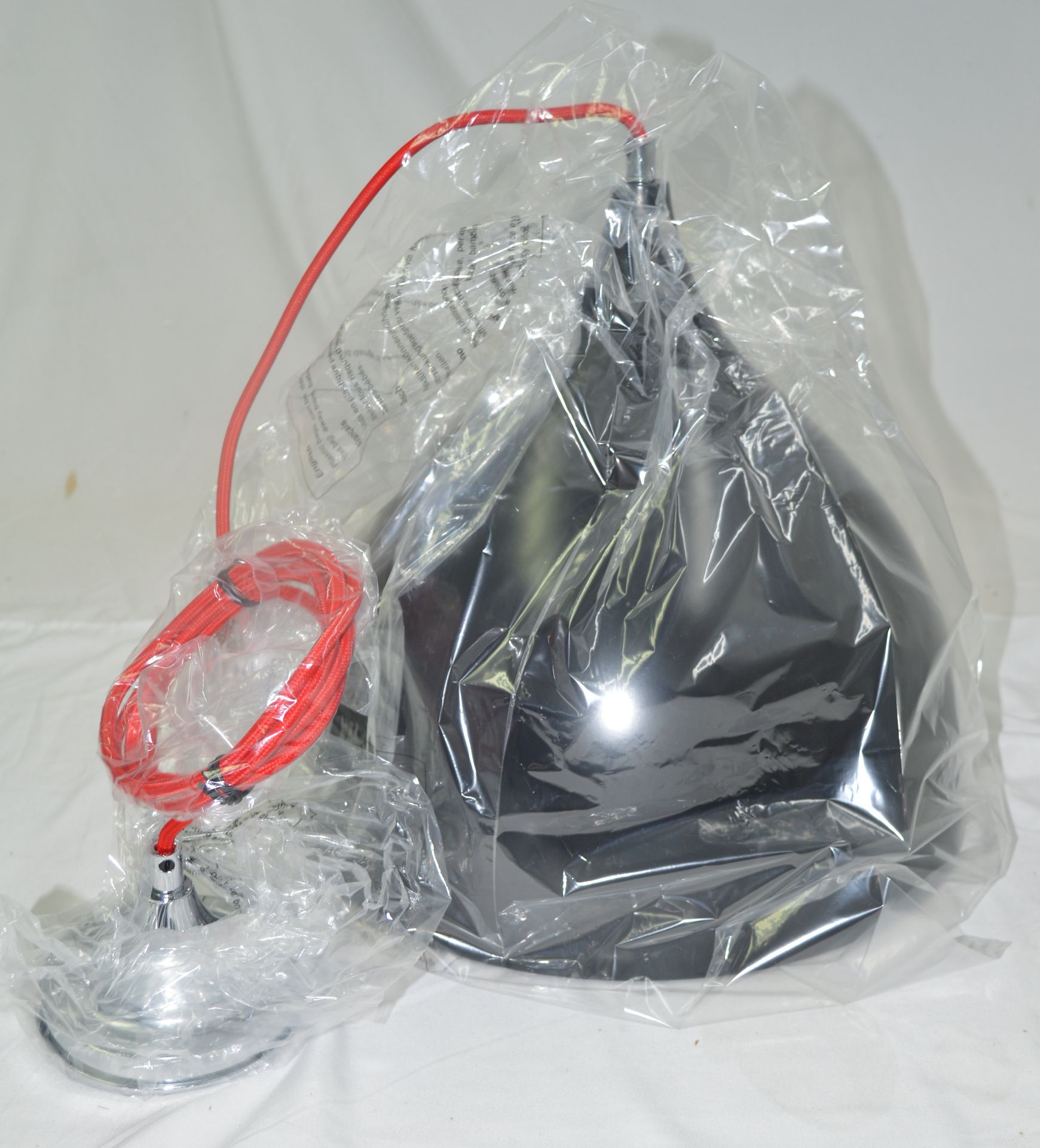 1 x CHELSOM 'Dine' Luxury Ceiling Pendant Light Fitting in a Stylish Black Finish with White Inner - - Image 8 of 20