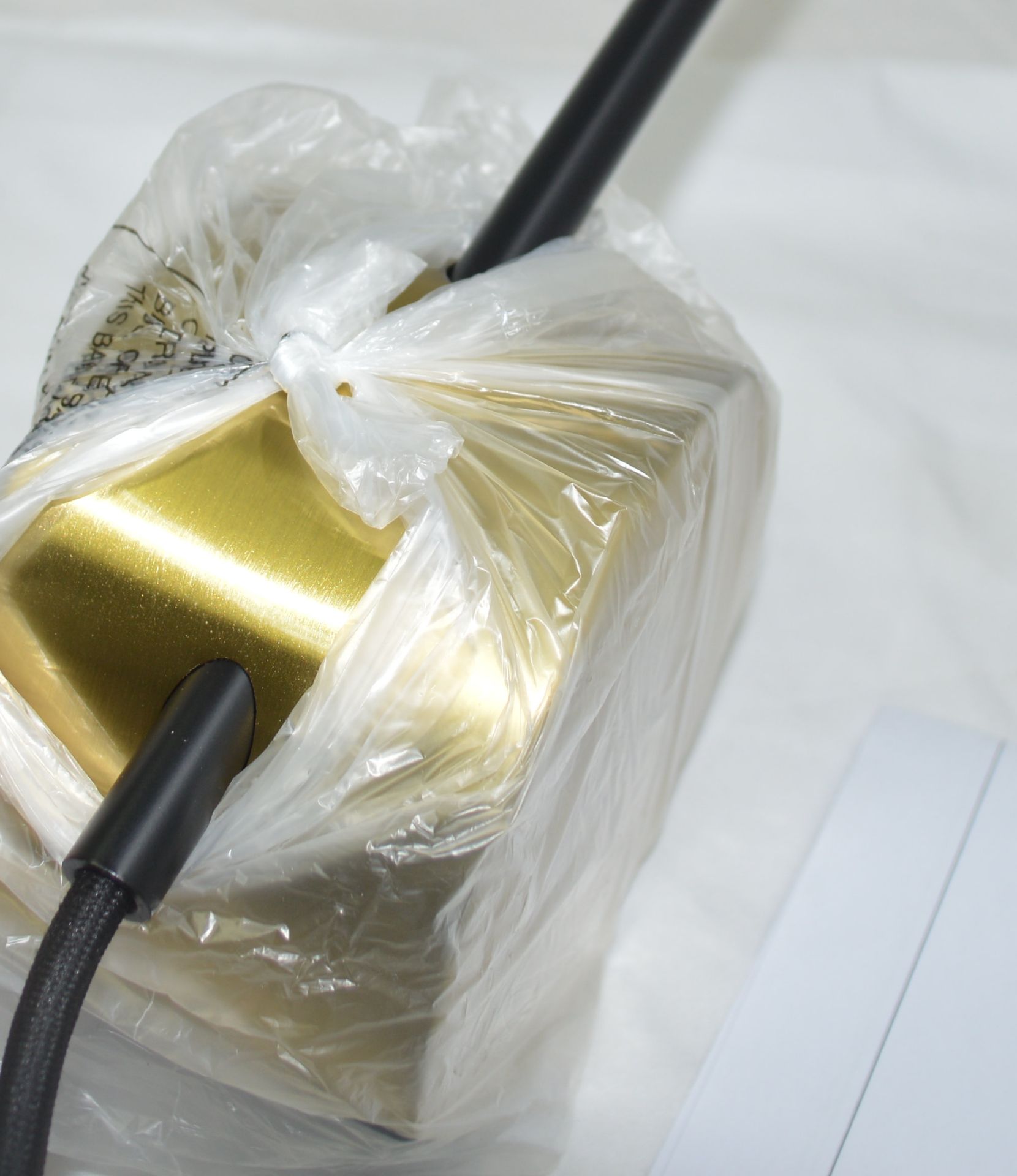 1 x CHELSOM 'Rest' Luxury Desk Lamp Finished In Satin Black and Brushed Brass - Image 4 of 13