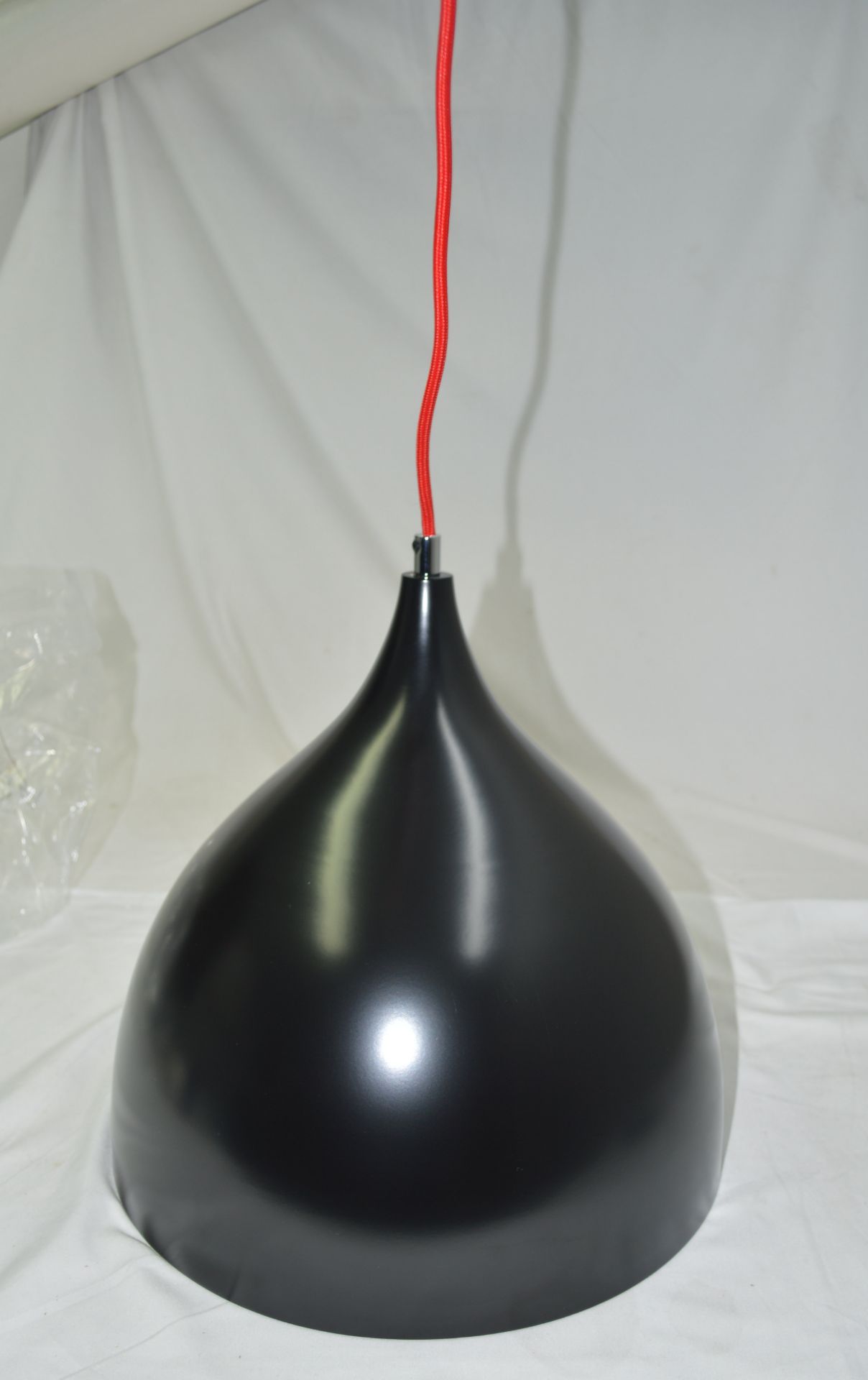 1 x CHELSOM 'Dine' Luxury Ceiling Pendant Light Fitting in a Stylish Black Finish with White Inner - - Image 9 of 20