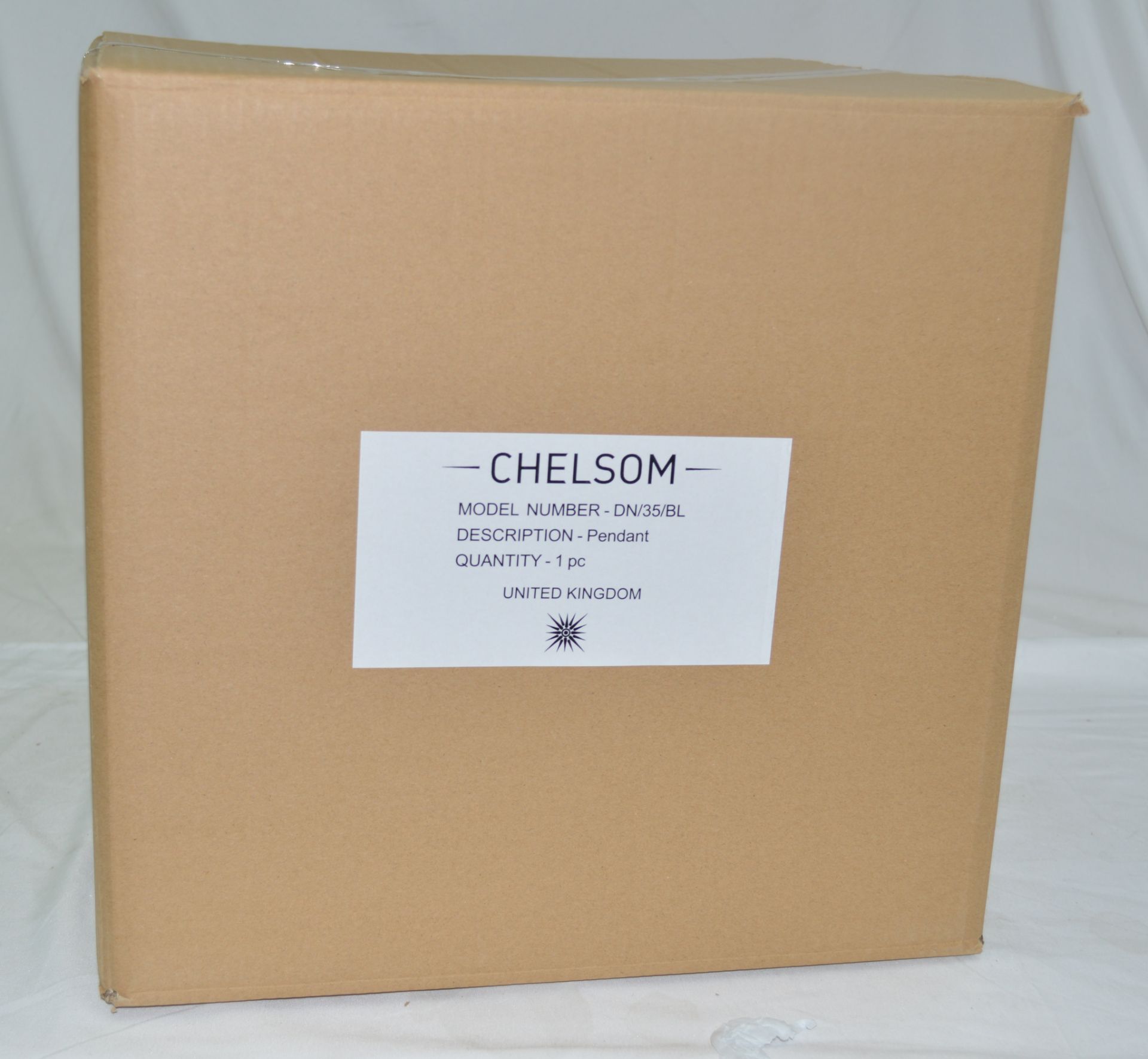 1 x CHELSOM 'Dine' Luxury Ceiling Pendant Light Fitting in a Stylish Black Finish with White Inner - - Image 16 of 20
