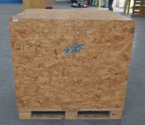1 x Large Wooden Pallet Shipping / Storage Crate - Dimensions: H114 x W120 x D102 cms
