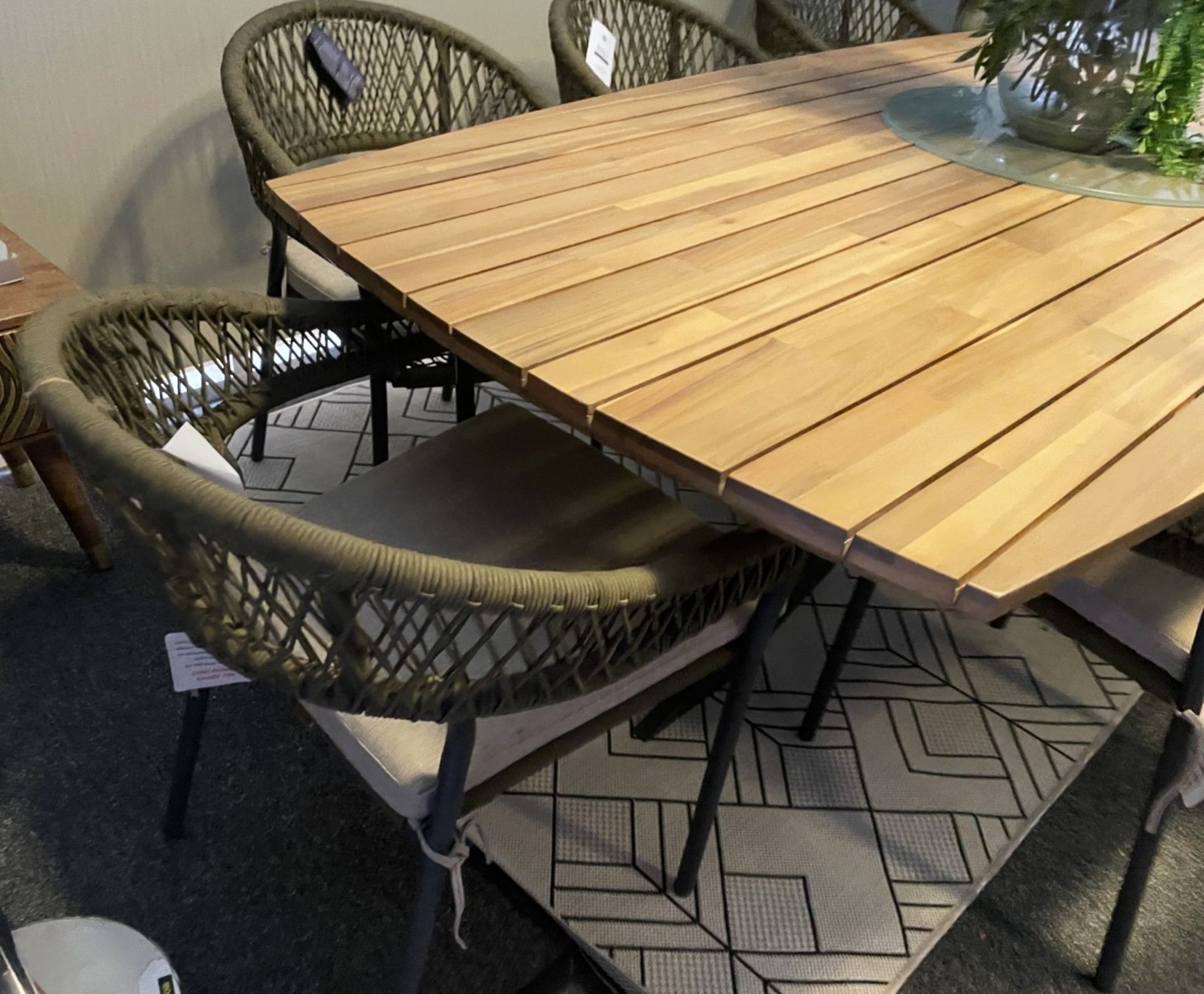1 x MAZE 'Bali' Rope Weave 8-Seat Oval Dining Set - Original Price £2,699 - Image 14 of 21