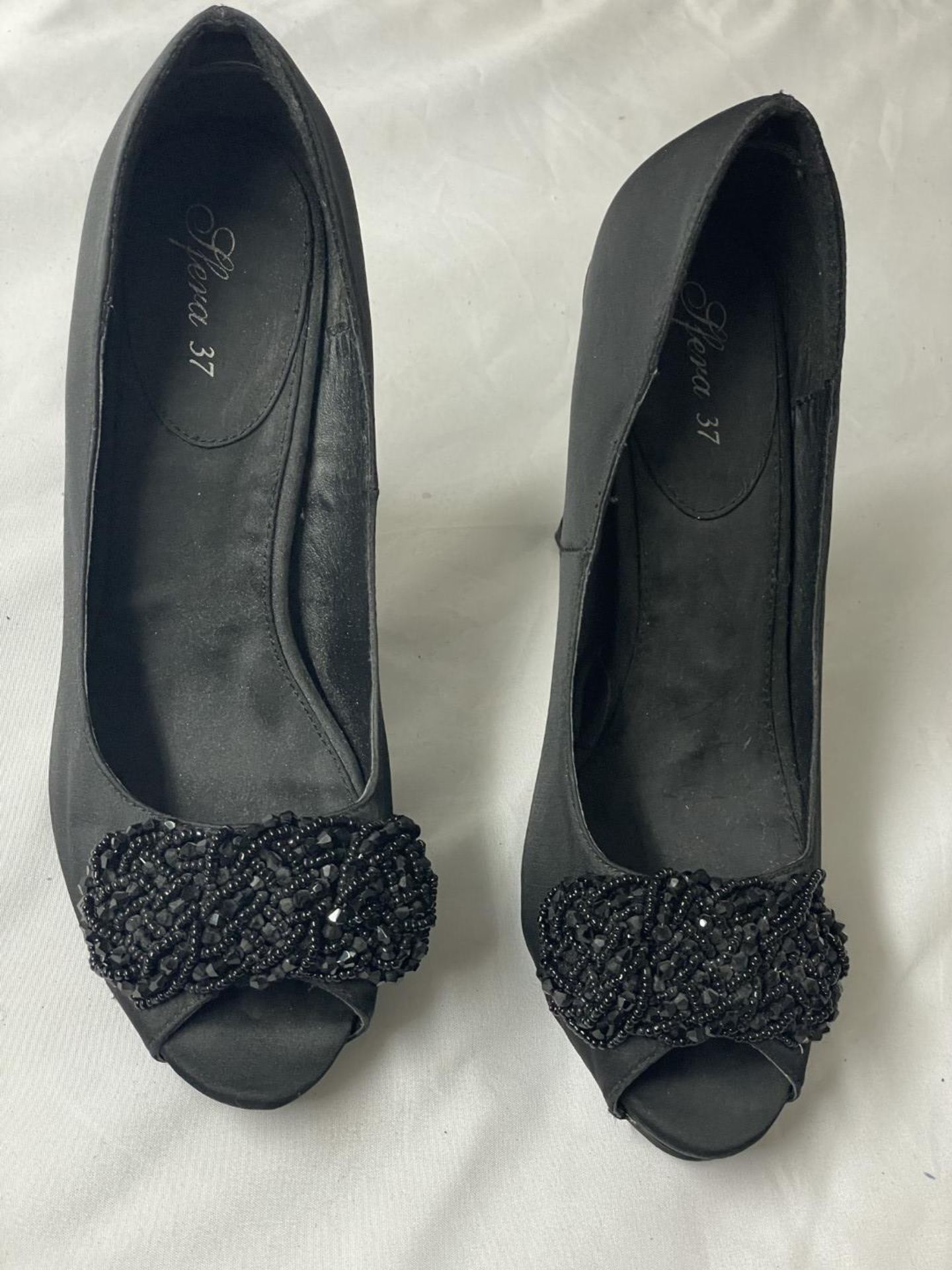 1 x Pair of SFERA Ladies' Peep Toe 3.15 Inch High Heel Shoes in Black - Size: EU37 / UK6 - Ref: - Image 19 of 22
