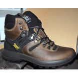 1 x Pair of Mens VIBRAM Walking Boots - Outdoor Pro Spo-Tex Trekking Boots With Support System