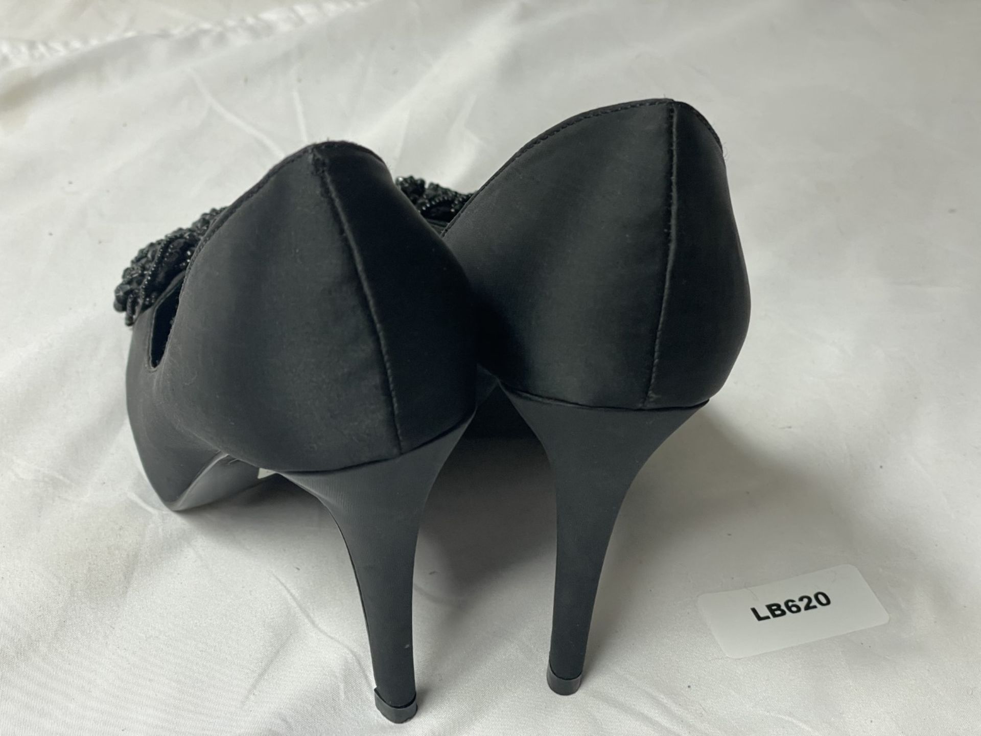 1 x Pair of SFERA Ladies' Peep Toe 3.15 Inch High Heel Shoes in Black - Size: EU37 / UK6 - Ref: - Image 10 of 22