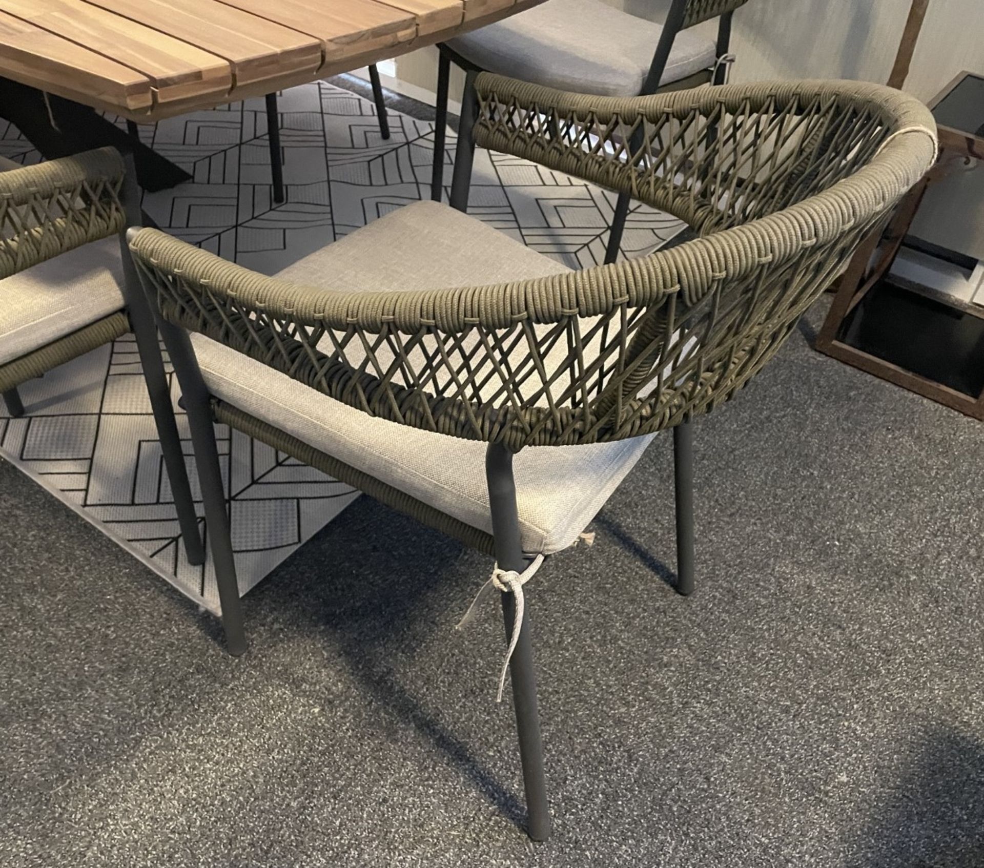 1 x MAZE 'Bali' Rope Weave 8-Seat Oval Dining Set - Original Price £2,699 - Image 12 of 21