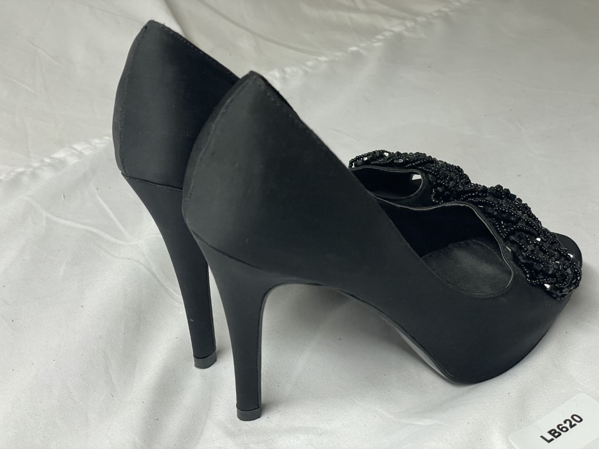 1 x Pair of SFERA Ladies' Peep Toe 3.15 Inch High Heel Shoes in Black - Size: EU37 / UK6 - Ref: - Image 4 of 22