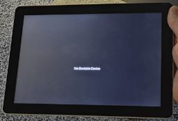 1 x Microsoft Surface GO 1825 10