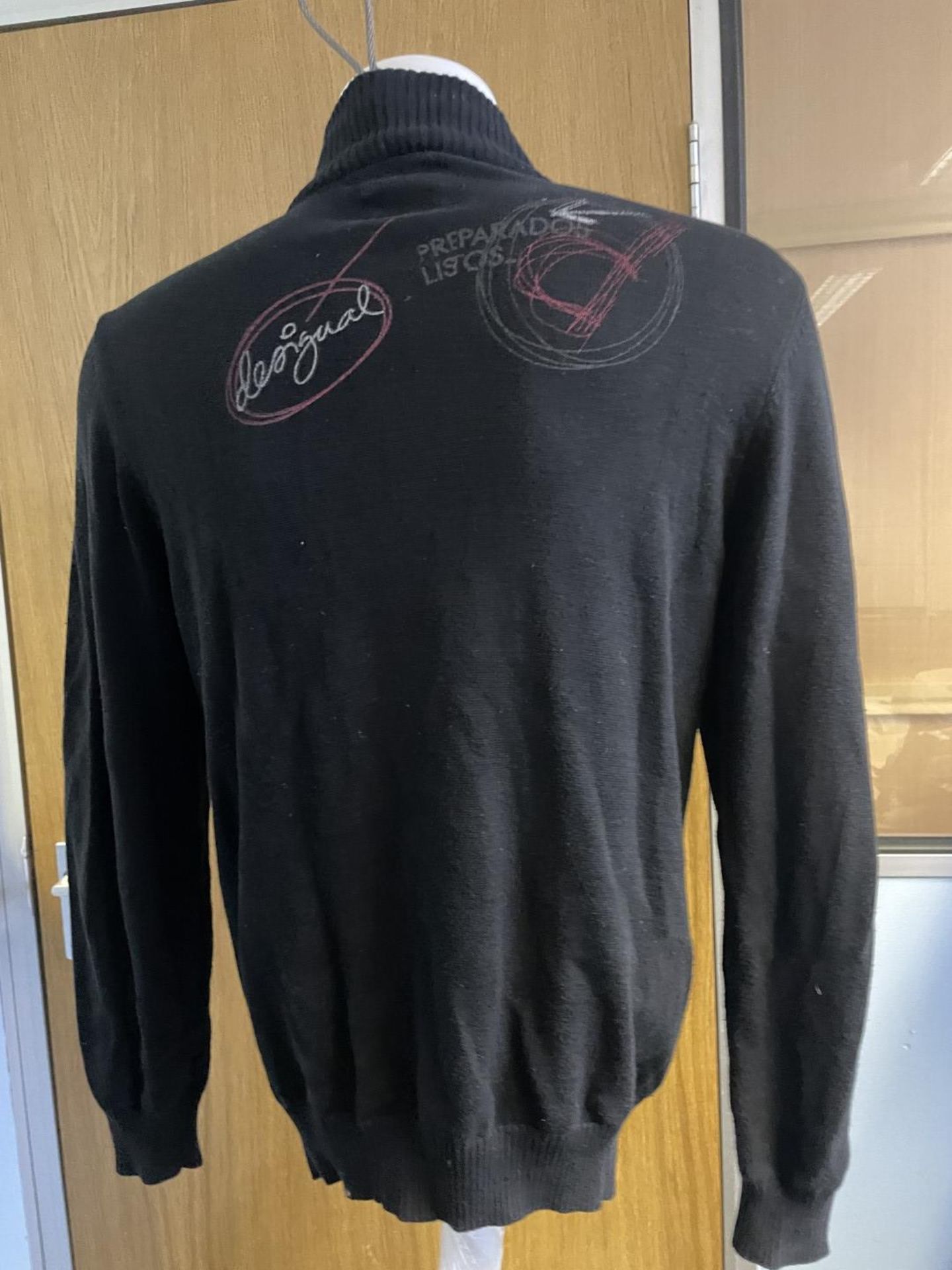1 x DESIGUAL Medium Black Cotton Full-zip Knitted Sweater Jacket - Ref: LB511 - CL1020 - NO VAT ON - Image 14 of 15