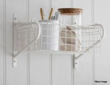 1 x Small Hornton Hanging Basket In Lily White - Boxed - Ref: GTC292/GTC2P10 - CL1017 - Location: