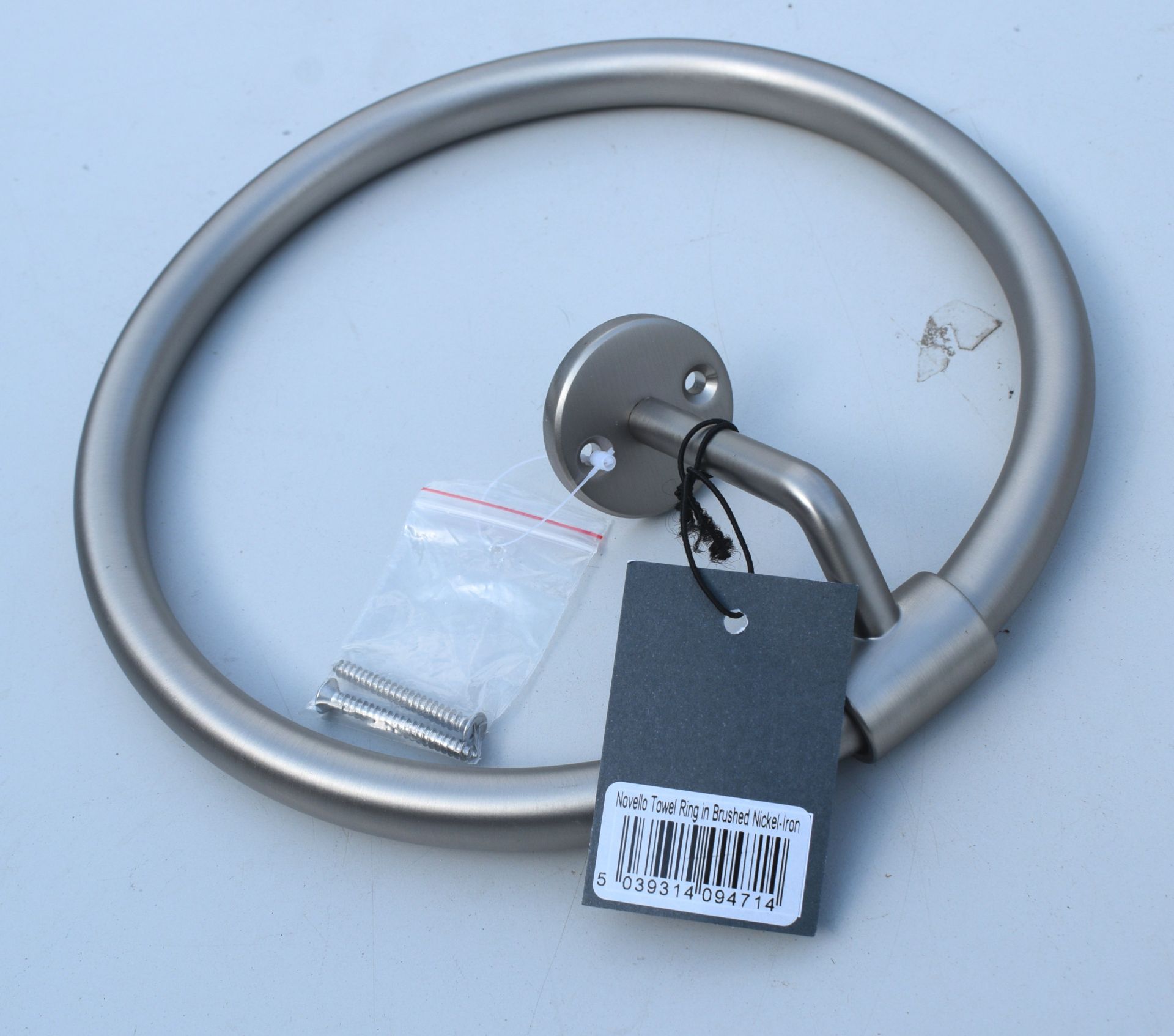 1 x Novello Towel Ring In Brushed Nickel & 1 X Westwell Soap Pump - Ref: GTC768/GTCC19 - CL1017 - - Image 11 of 11
