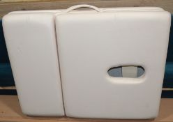 1 x Portable Lightweight Massage Table