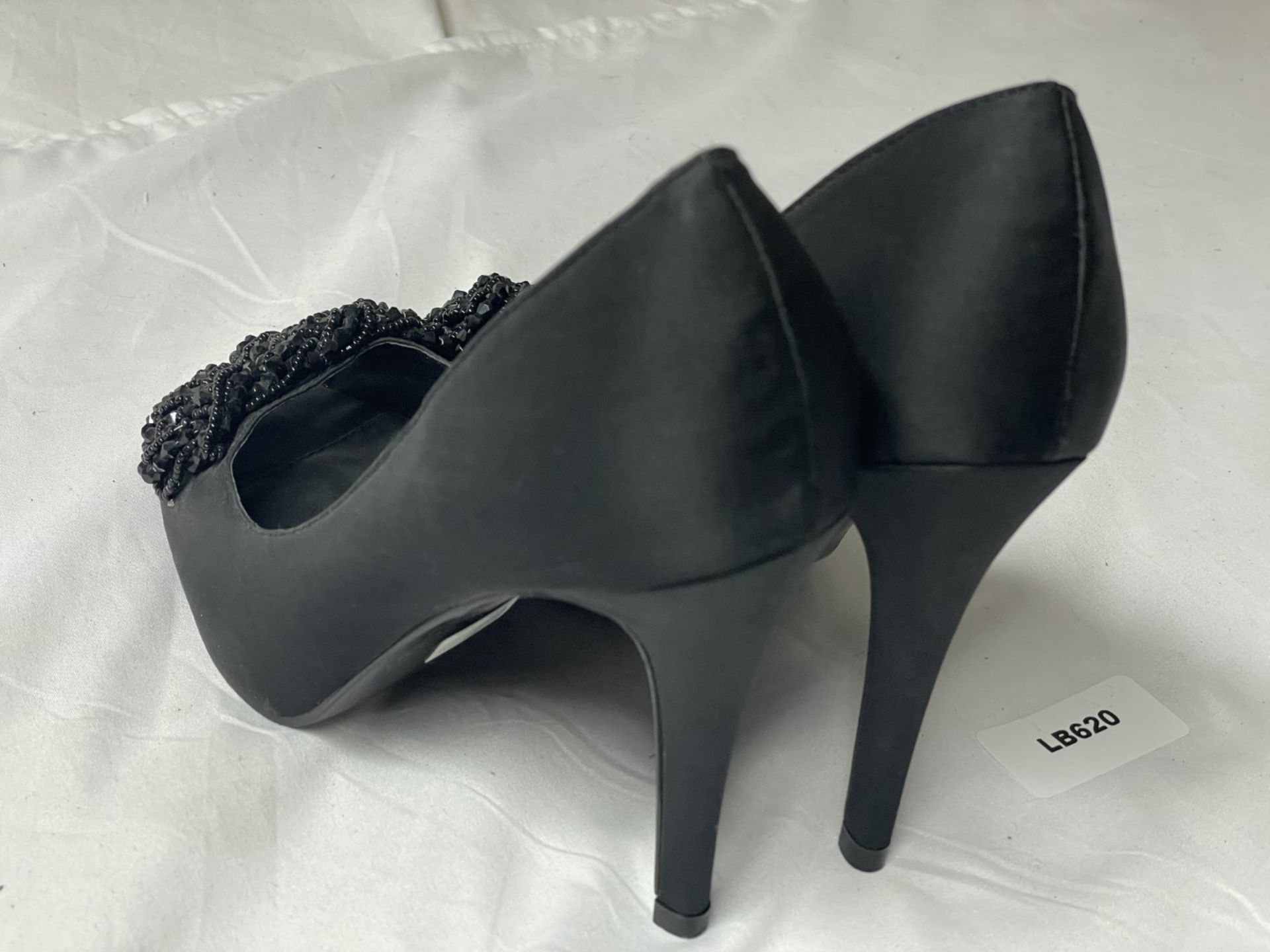 1 x Pair of SFERA Ladies' Peep Toe 3.15 Inch High Heel Shoes in Black - Size: EU37 / UK6 - Ref: - Image 7 of 22