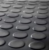 1 x Roll Of Rubber Workshop/Gym Flooring With A Stud/Coin Pattern - 22.5Sqm - RRP £2,160.00 - Ref: