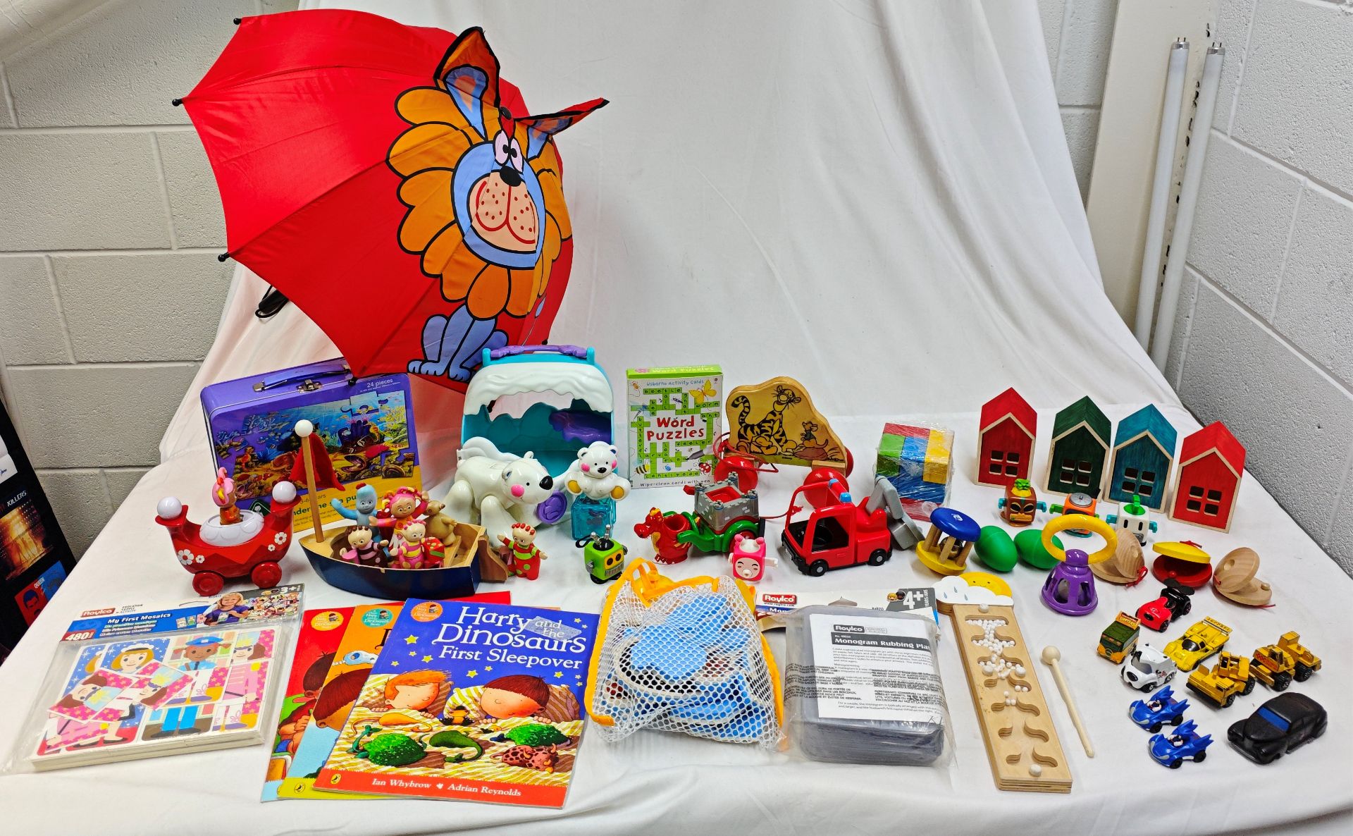 1 x Large Selection of Used Toys - Ref: C - CL444 - NO VAT ON THE HAMMER - Location: Altrincham WA14 - Image 5 of 17