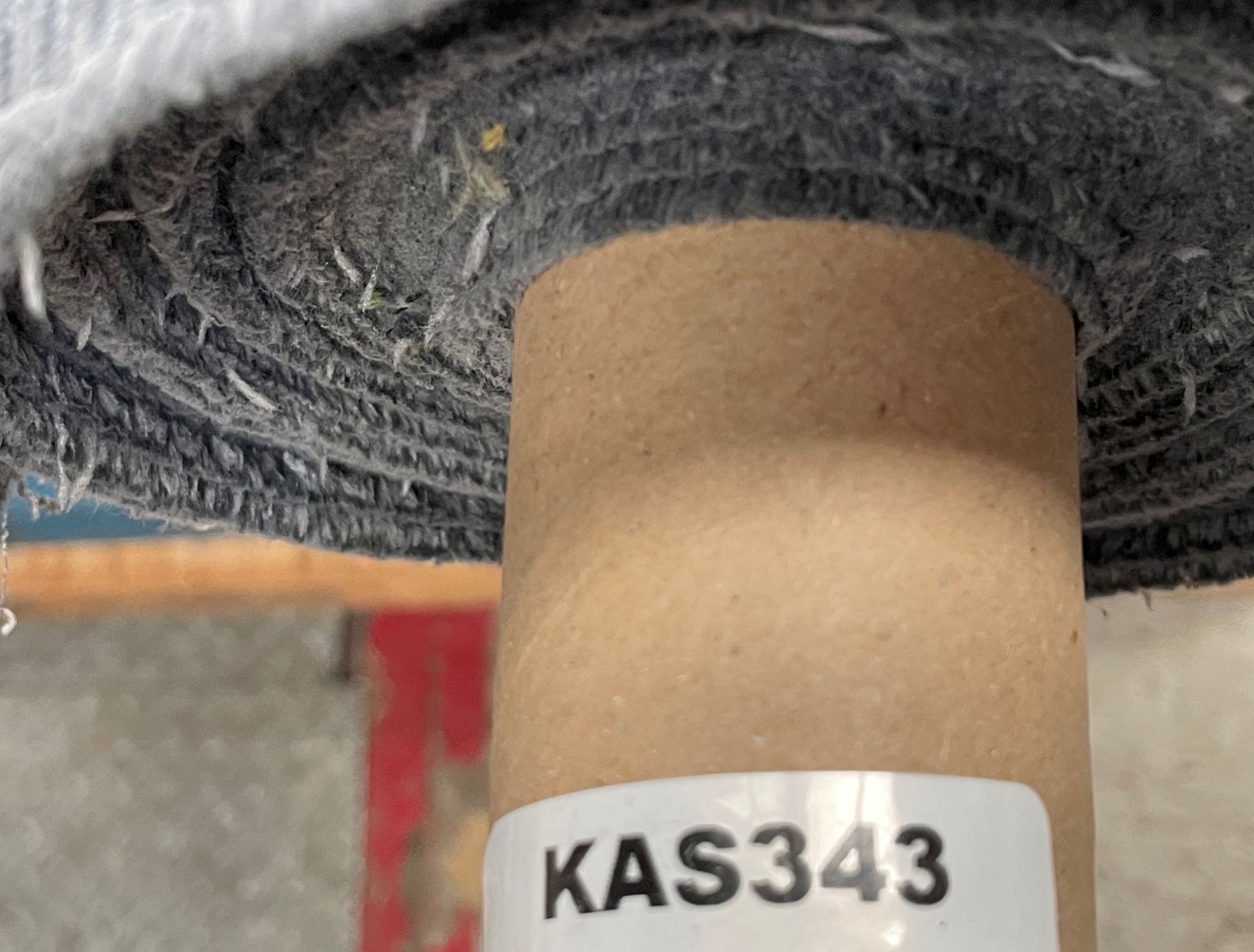 1 x 11-13 Metre Roll Of Premium Textured Woven Heavyweight Upholstery Fabric In Charcoal Grey - Ref: - Image 5 of 5
