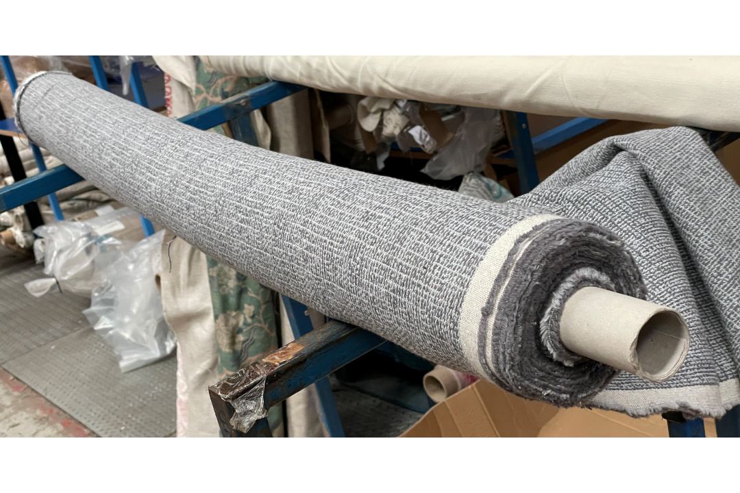 1 x 5-7m Roll Of Designer Woven Textured Upholstery Fabric In Grey & Silver - Ref: BGTMK121 - Image 12 of 12