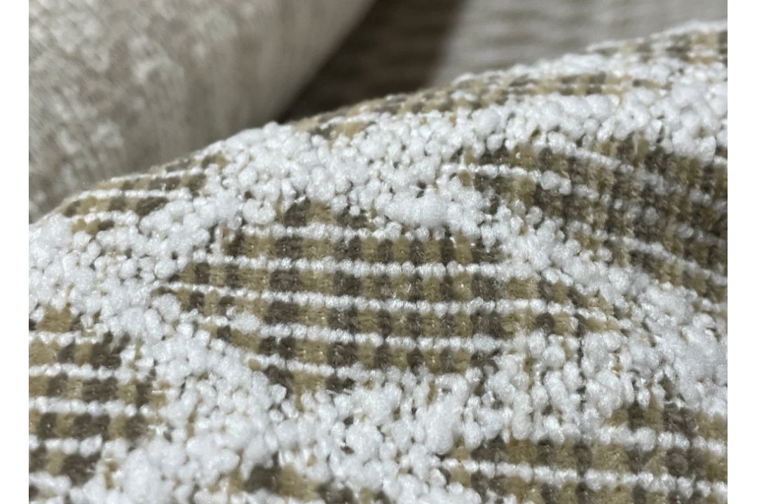 1 x 2-3 Metre Roll Of Premium Textured Bouclé-Style Woven Upholstery Fabric In A Geometric Diamond - Image 6 of 6