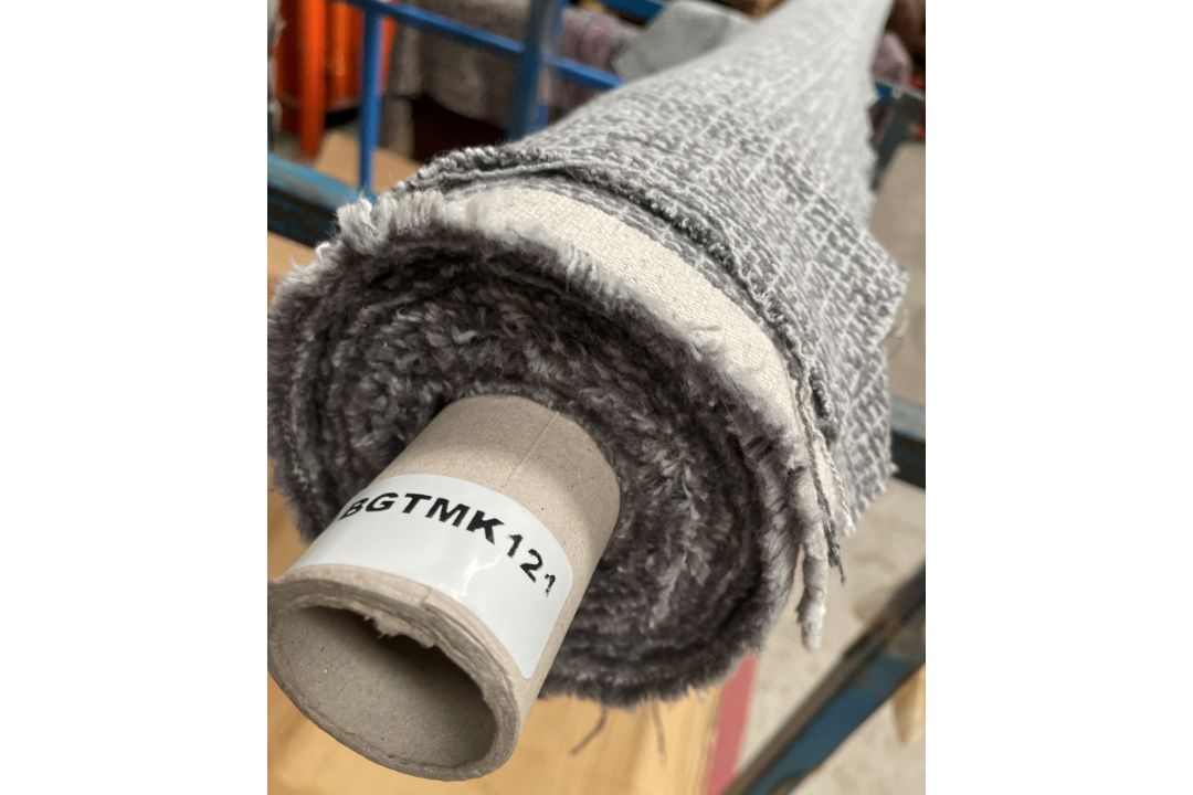 1 x 5-7m Roll Of Designer Woven Textured Upholstery Fabric In Grey & Silver - Ref: BGTMK121 - Image 7 of 12