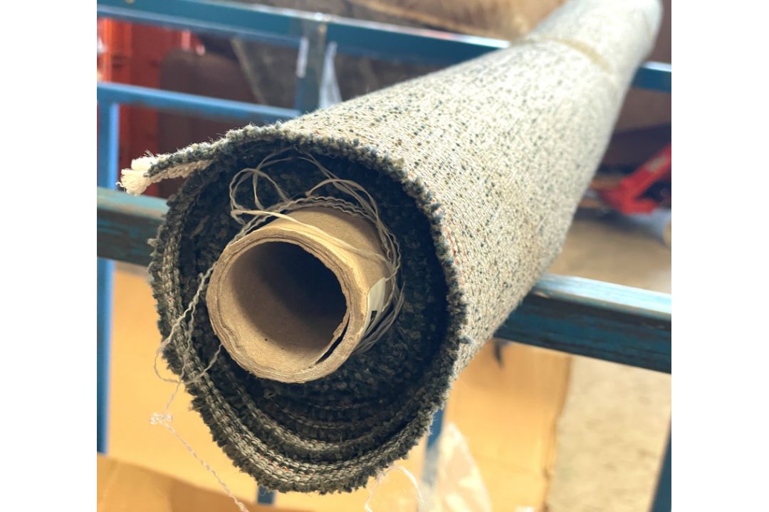 1 x 3m Roll Of Designer Heavyweight Textured Upholstery Fabric In A Multi-Tonal Grey, Charcoal And - Image 1 of 5