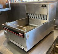 1 x Carter Hoffman Crisp N' Hold Fried Food Warmer - Model: CNH18 - Approx RRP £3,000