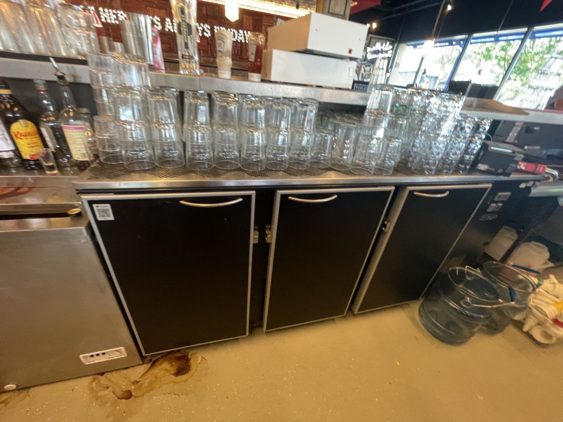 1 x Large Central Island Drinks Bar Features Stainless Bar Tops with Integral Removal Drainers - Image 19 of 64