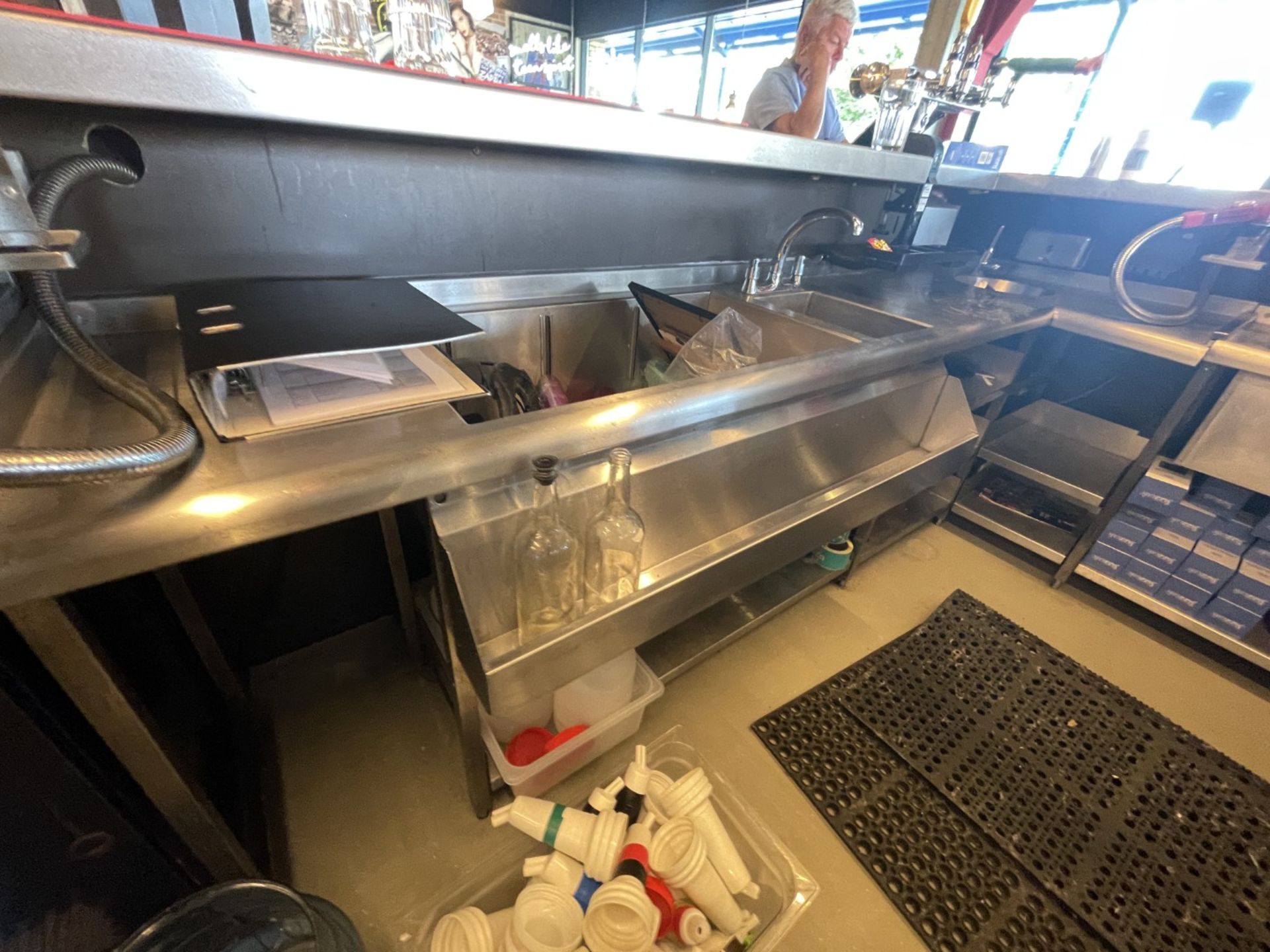 1 x Large Central Island Drinks Bar Features Stainless Bar Tops with Integral Removal Drainers - Image 21 of 64