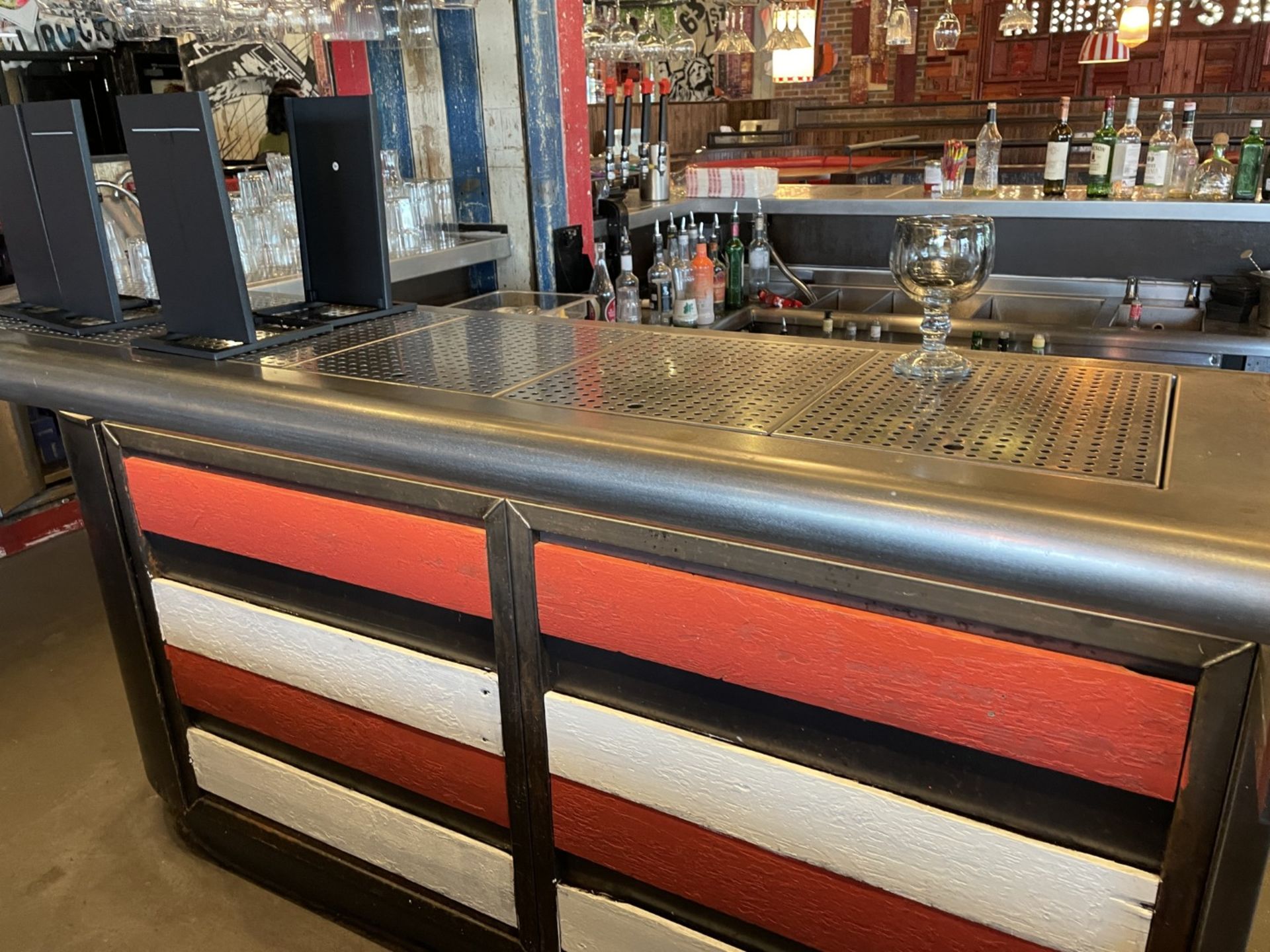 1 x Large Central Island Drinks Bar Features Stainless Bar Tops with Integral Removal Drainers - Image 63 of 64