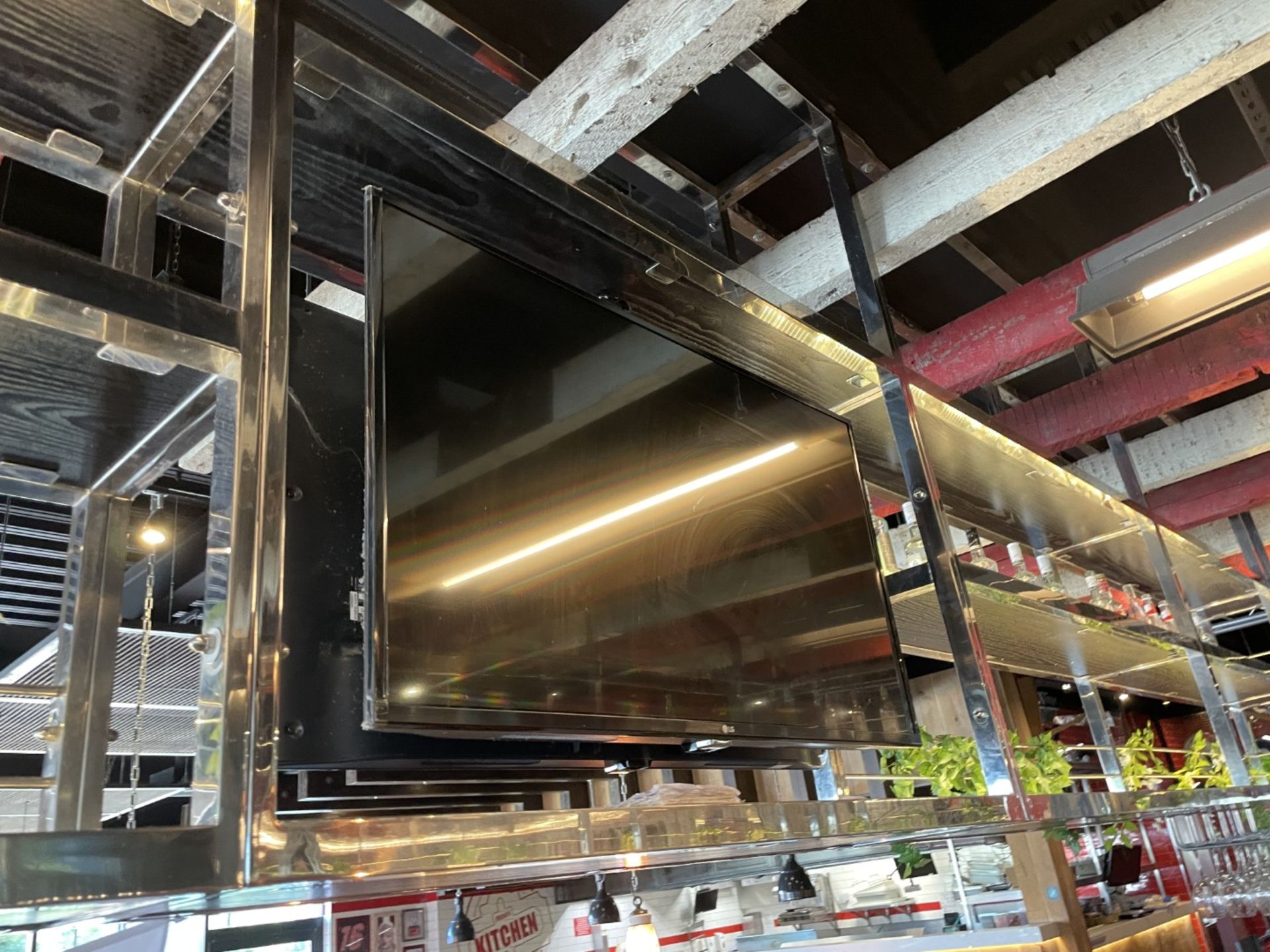 1 x Large Central Island Drinks Bar Features Stainless Bar Tops with Integral Removal Drainers - Image 36 of 64