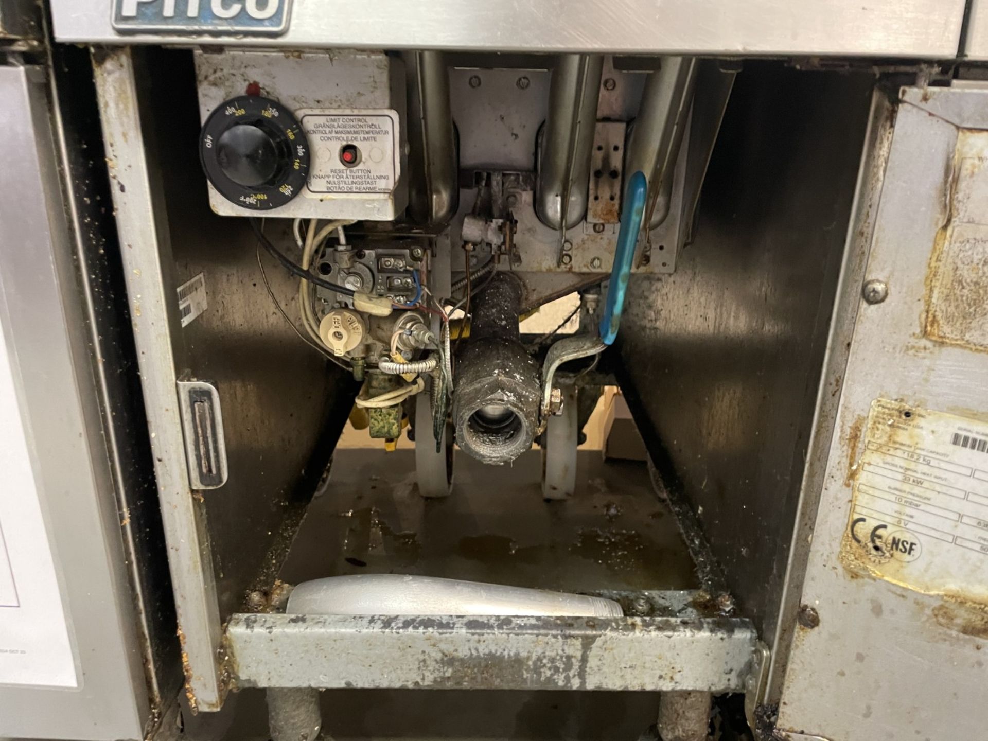 1 x Pitco SG14 Single Tank Gas Fryer with Two Baskets - Image 4 of 5