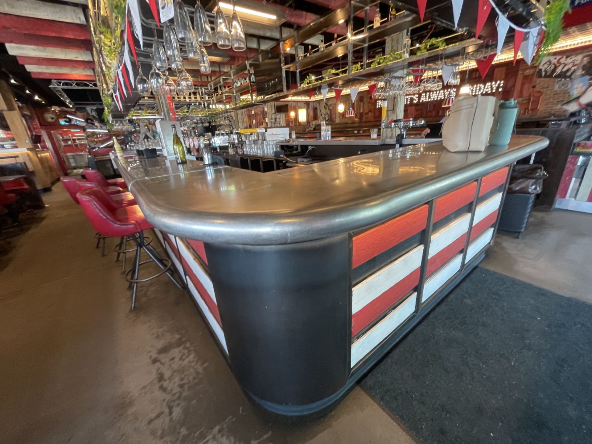 1 x Large Central Island Drinks Bar Features Stainless Bar Tops with Integral Removal Drainers - Image 55 of 64