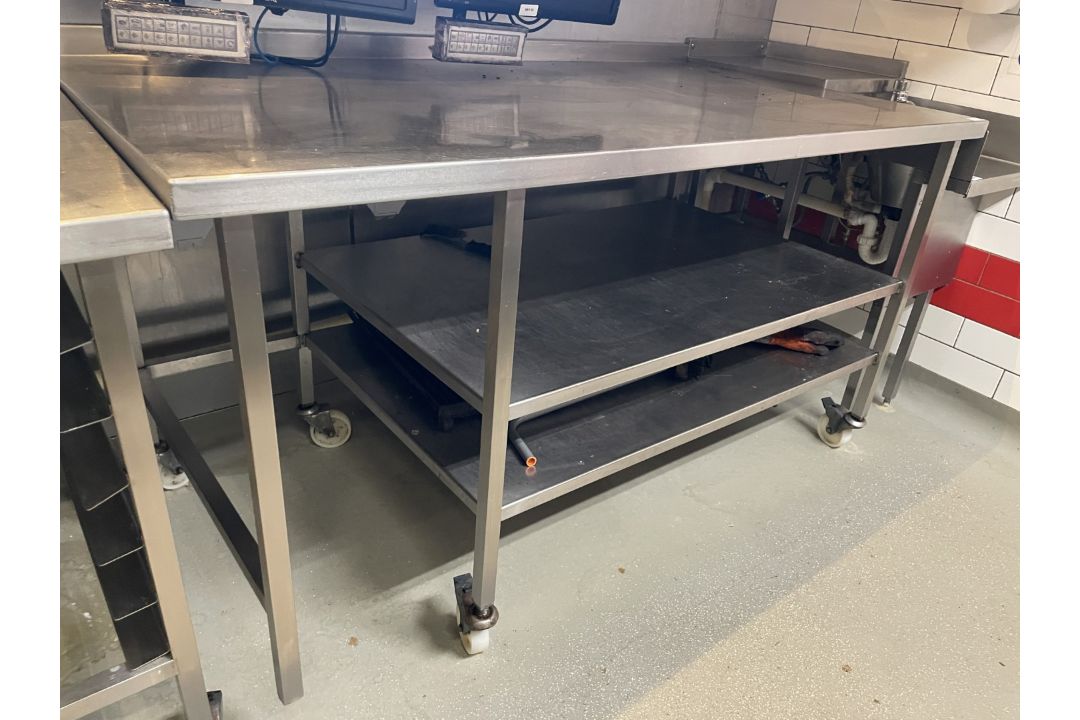 1 x Stainless Steel Prep Table with Undershelves and Castors - Image 4 of 4