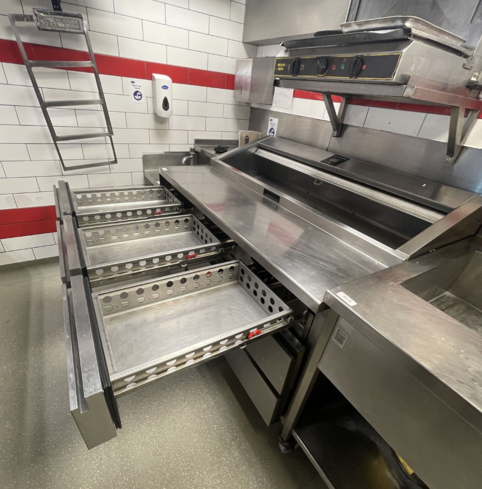 1 x Precision Six Drawer Pizza / Sandwich Topper Prep Fridge - Image 4 of 10