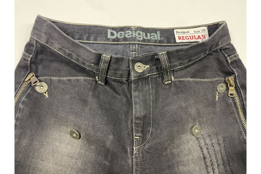 1 x Desigual Men's 'Herren' Designer Jeans in Black, with a Distressed Aesthetic - Size: EU30 - Ref: - Image 16 of 23