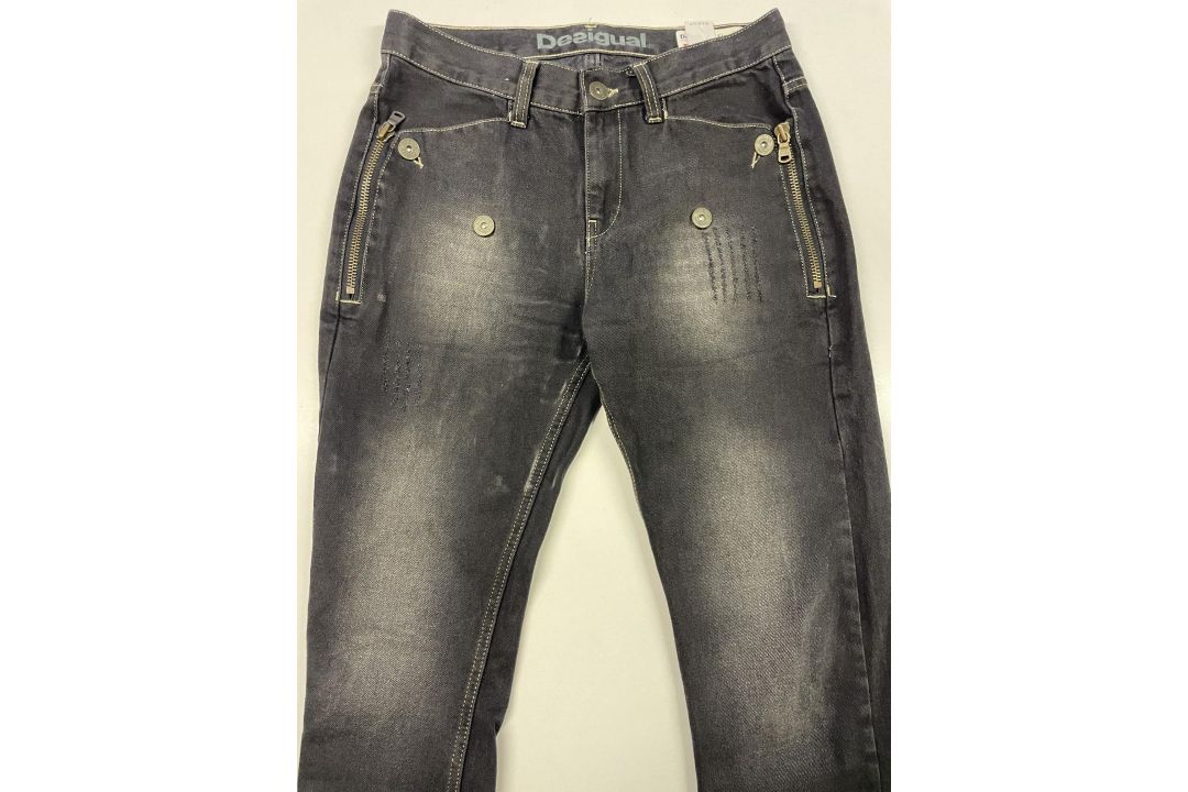 1 x Desigual Men's 'Herren' Designer Jeans in Black, with a Distressed Aesthetic - Size: EU30 - Ref: - Image 23 of 23
