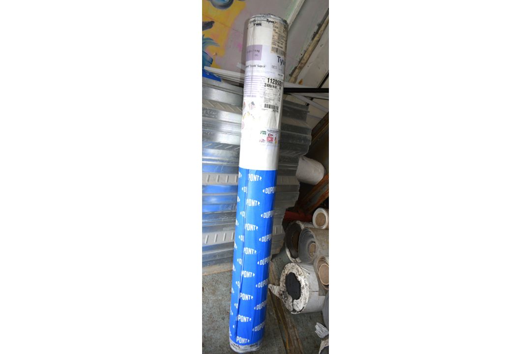 1 x Roll of DuPont Tyvek Supro 1.5x50m Premium, Vapour-Permeable Breather Membrane - Image 1 of 3