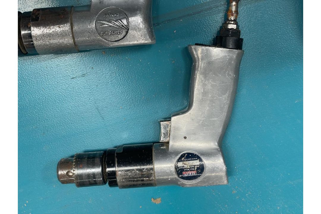 3 x Heavy Duty Pneumatic Air Drills - Image 8 of 9