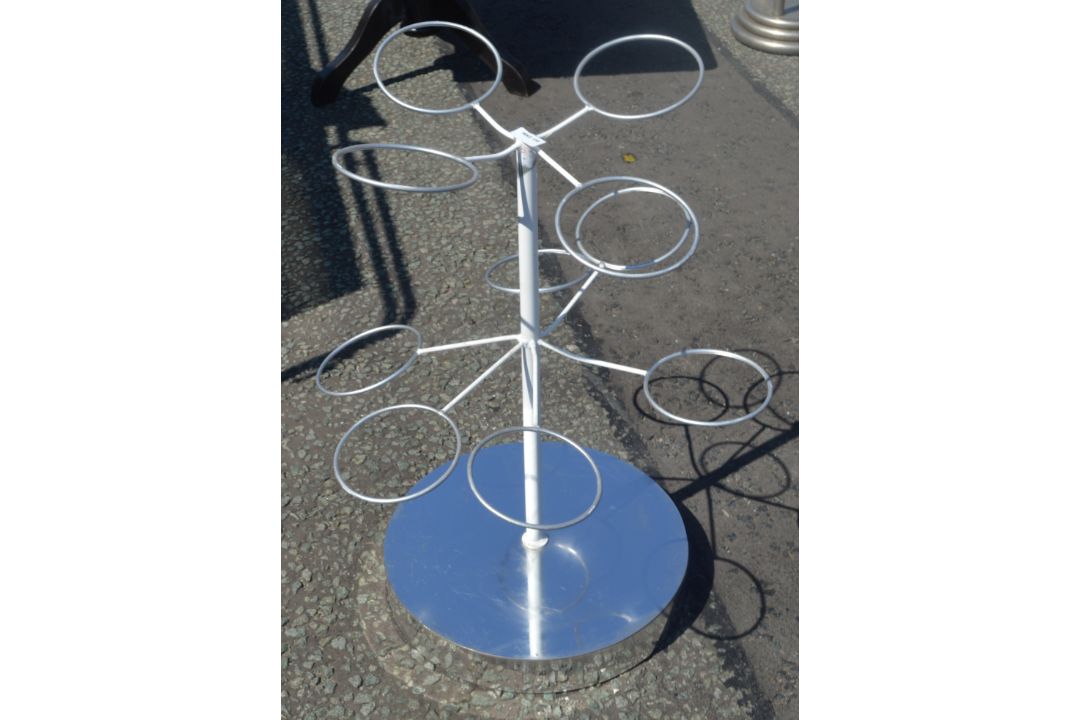1 x Multi-Tier Hooped Display Stand - Ref: WH3-155 - CL999 - Location: WA14Description:Dimensions ( - Image 2 of 14