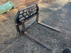 BLUE DIAMOND 42 INCH FORKS