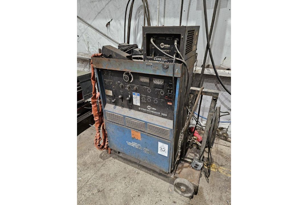 Miller Syncrowave 300 TIG Welder - Image 1 of 2