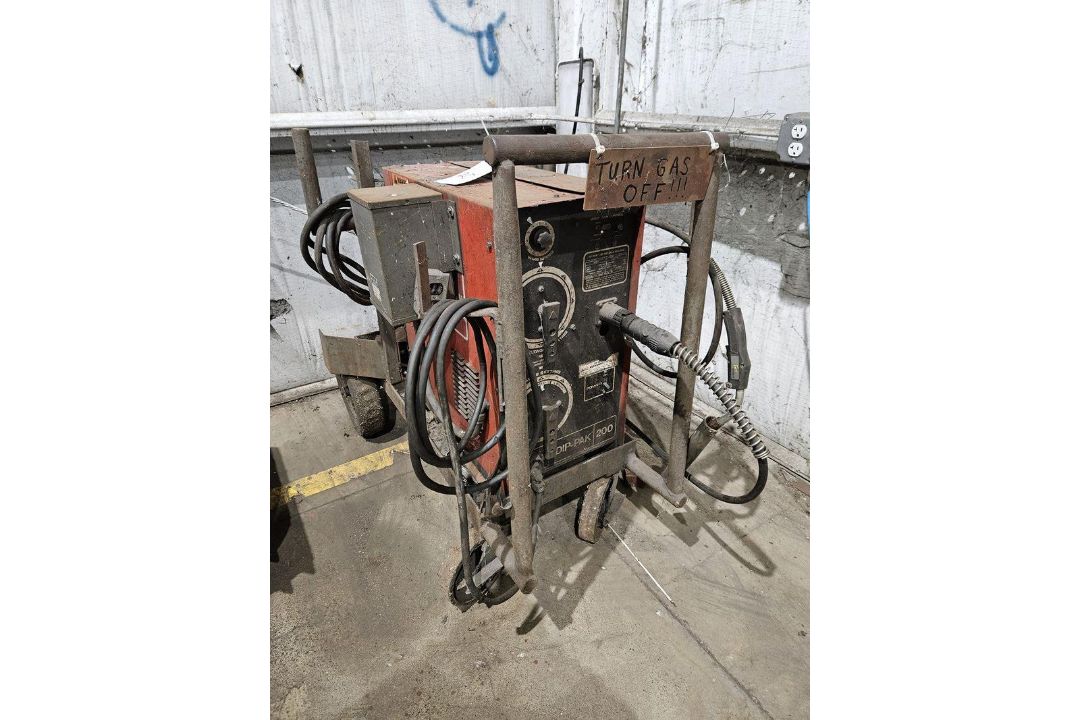 Airco DIP-PAK 200 MIG Welder - Image 1 of 2