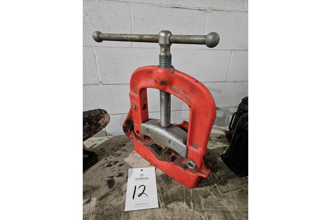 Ridgid 27A Bench Pipe Vise - Image 1 of 2