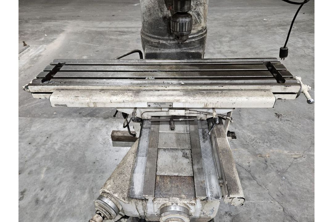 Lagun 3-HP Vertical Mill - Image 2 of 5