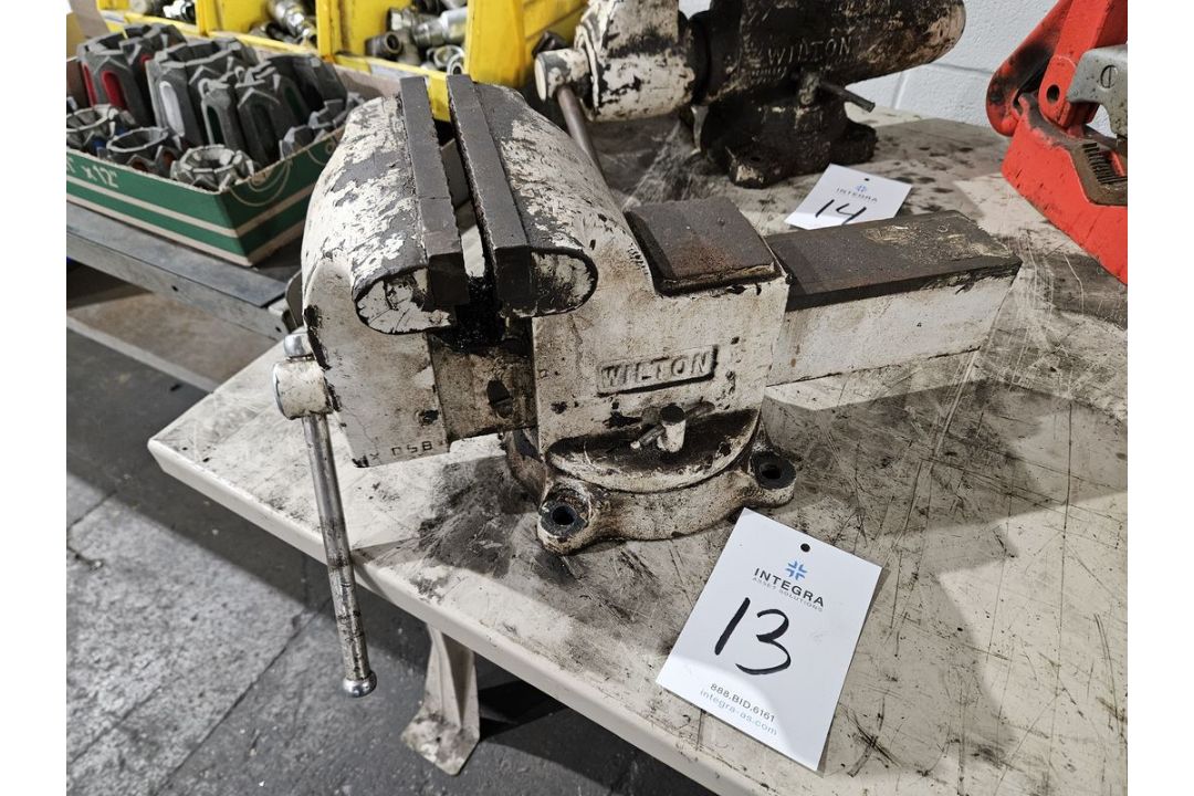 Wilton 8" Bench Vise