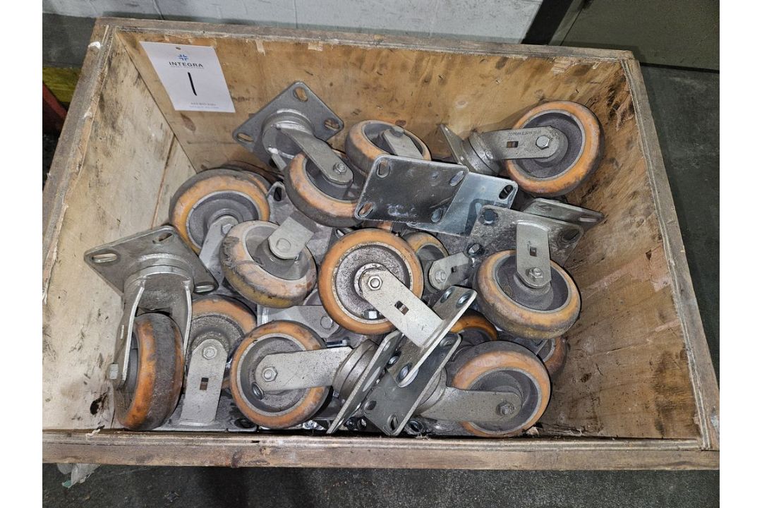 Lot of 6" Casters