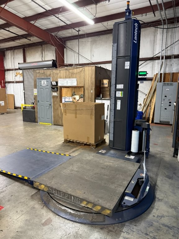 Lantech Q300XT Rotary Pallet Stretch Wrapping System, S/N QX051949 (New 2019)