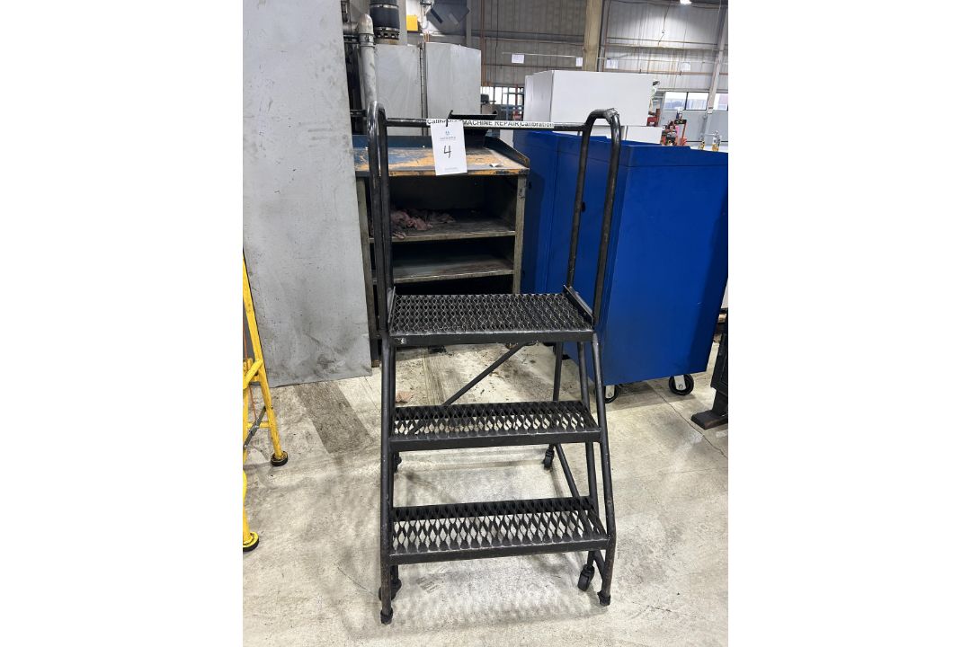 Rolling Shop Stairs