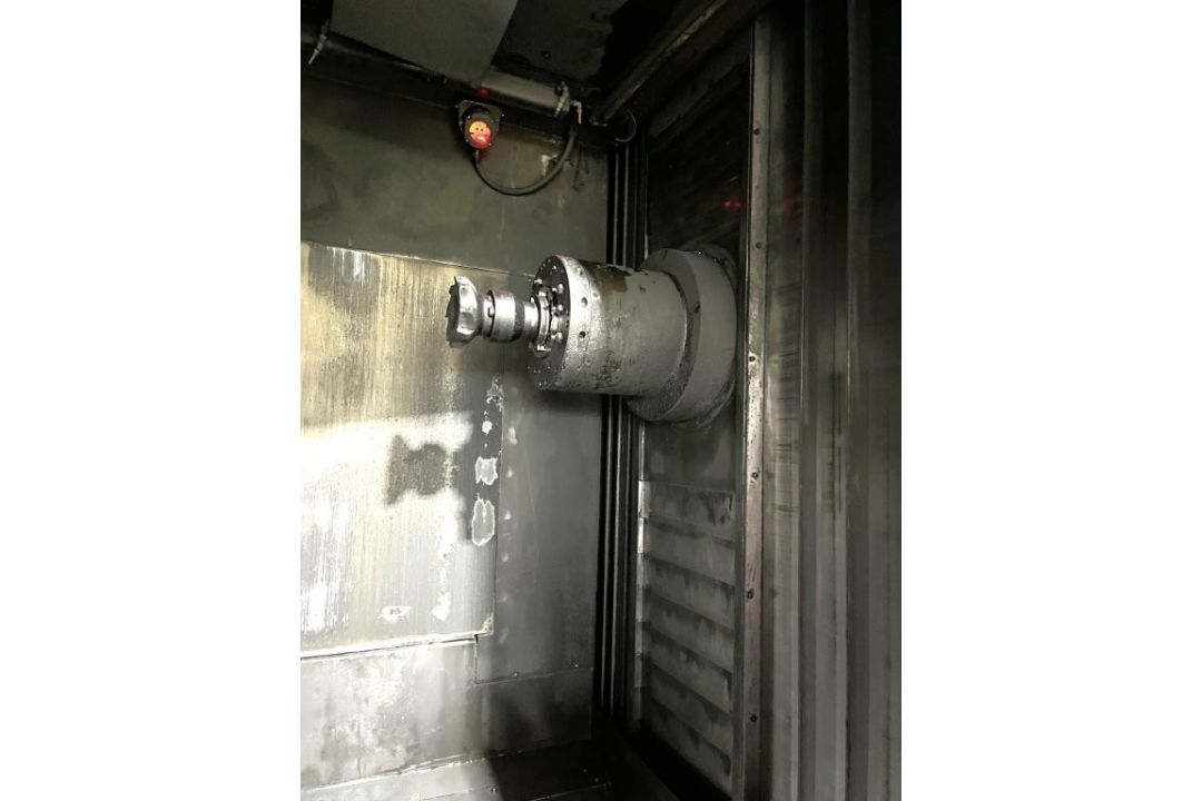 Toyoda FH550SX 4-Axis CNC Horizontal Machining Center - Image 3 of 10