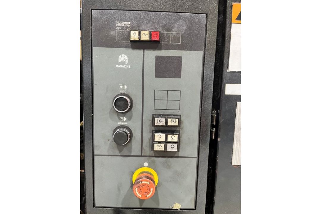Toyoda FH550SX 4-Axis CNC Horizontal Machining Center - Image 8 of 11