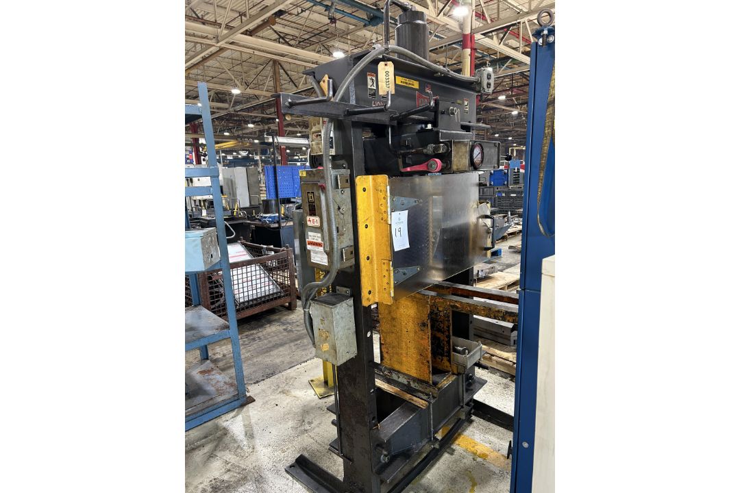 Dake 50-101 50-Ton Hydraulic H-Frame Shop Press - Image 1 of 4